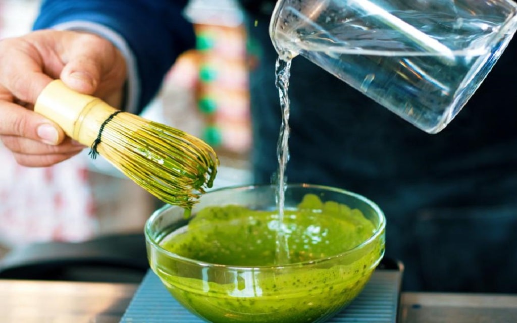طرز تهیه نوشیدنی سرد و گرم با پودر ماچا - برینو